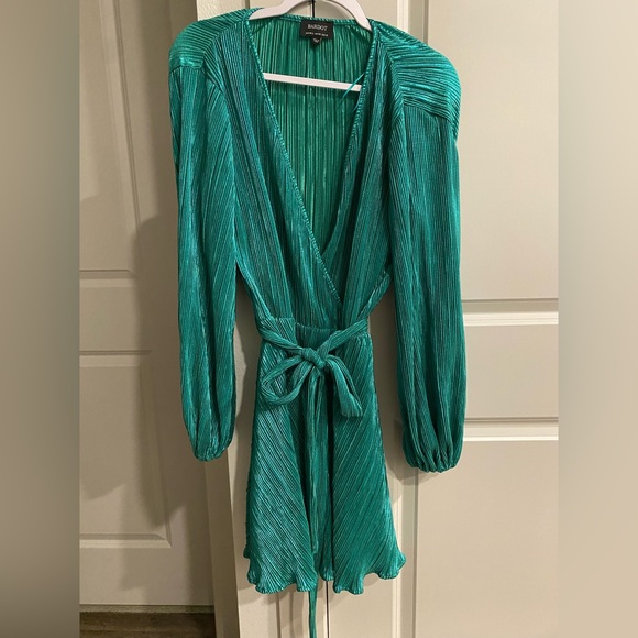 Dress - Picture 1 of 2